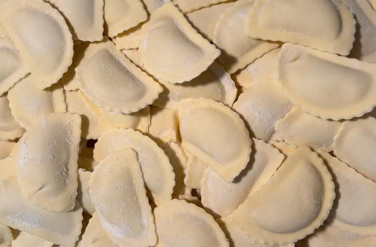 Ravioli di zucca e amaretto
